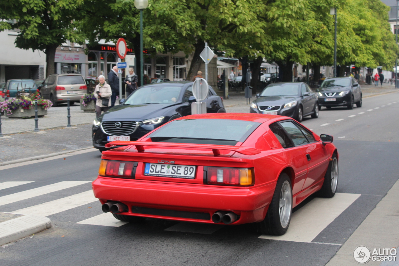 Lotus Esprit SE