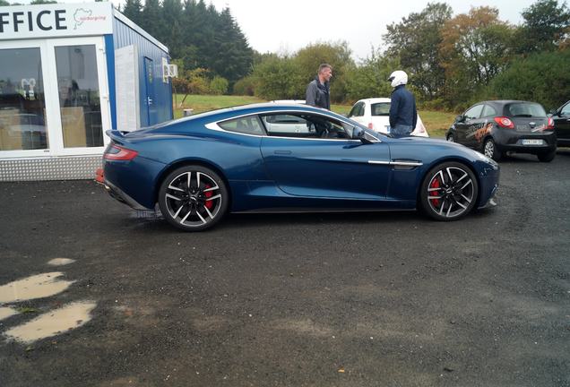 Aston Martin Vanquish 2013