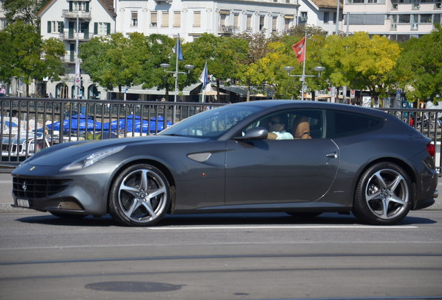 Ferrari FF