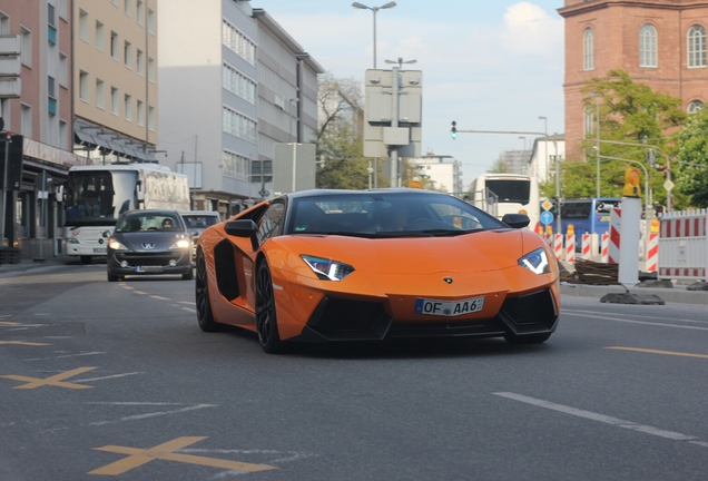 Lamborghini Aventador LP700-4 Roadster