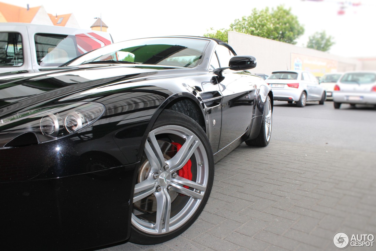 Aston Martin V8 Vantage Roadster