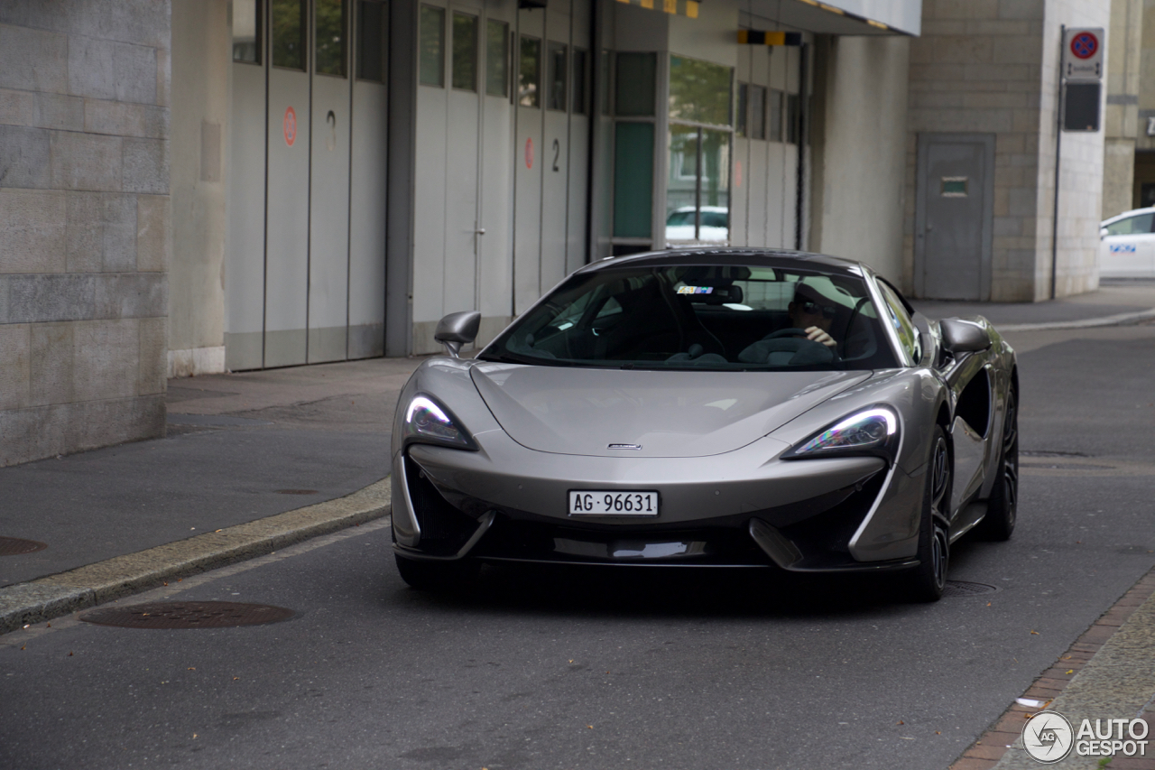 McLaren 570S