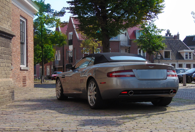 Aston Martin DB9 Volante