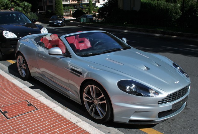 Aston Martin DBS Volante