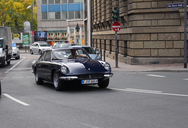 Ferrari 365 GT 2+2