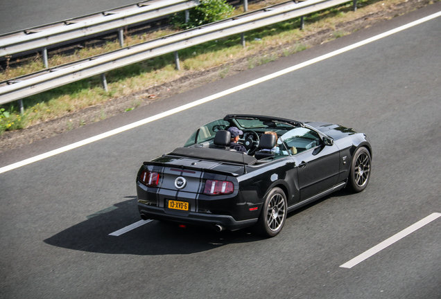 Ford Mustang GT Convertible 2010