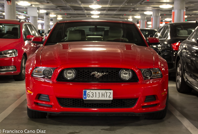 Ford Mustang GT Convertible 2013