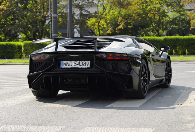 Lamborghini Aventador LP750-4 SuperVeloce