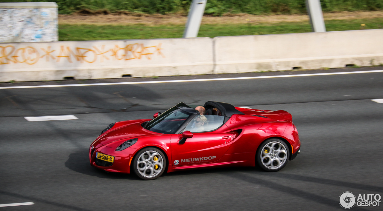 Alfa Romeo 4C Spider