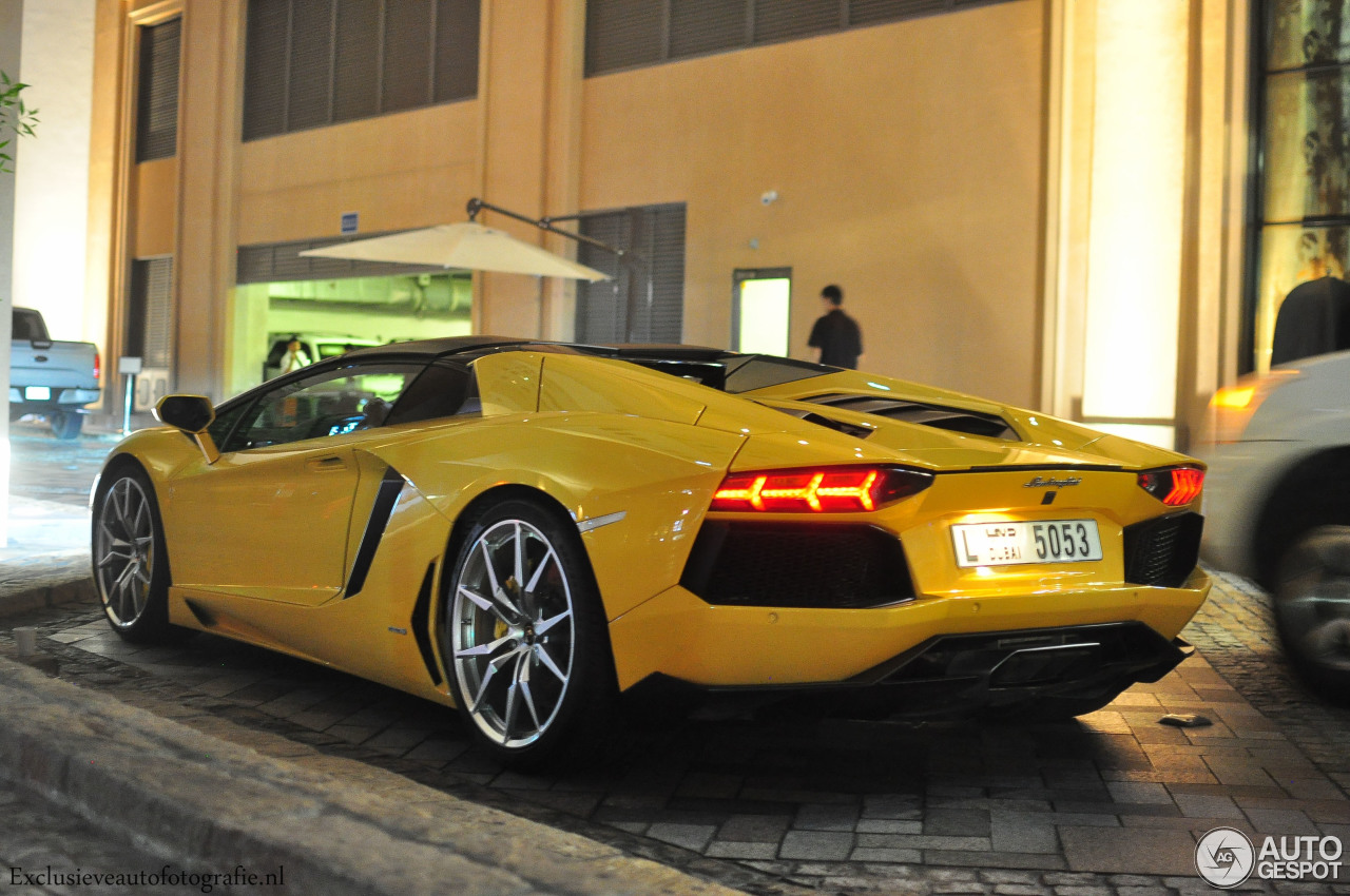 Lamborghini Aventador LP700-4 Roadster