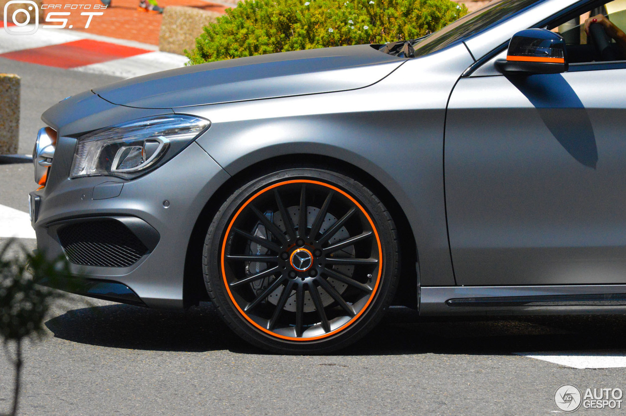 Mercedes-Benz CLA 45 AMG OrangeArt Edition C117