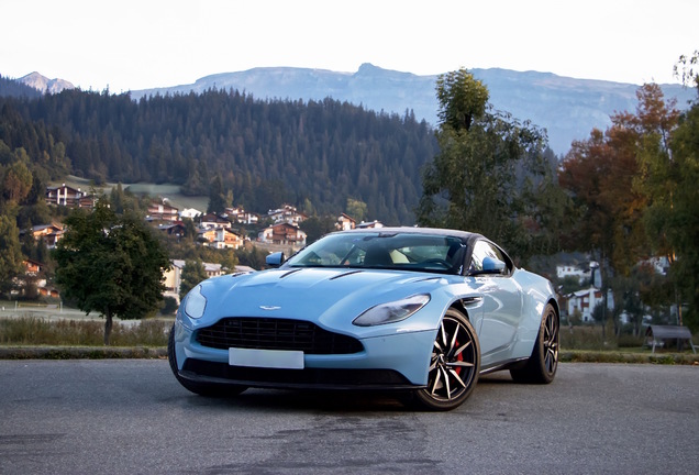 Aston Martin DB11