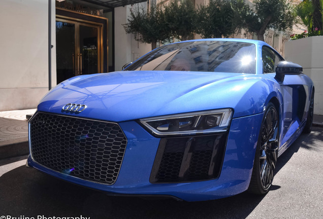 Audi R8 V10 Plus 2015