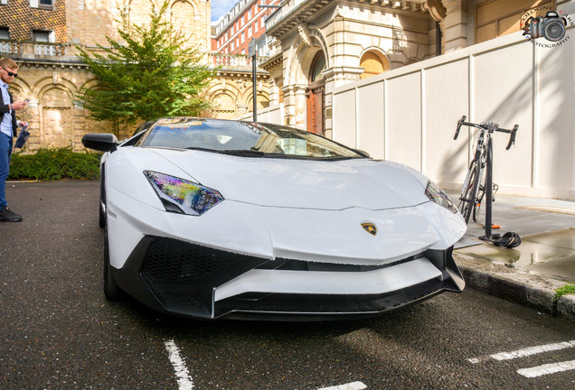 Lamborghini Aventador LP750-4 SuperVeloce Roadster