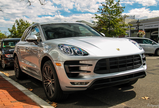 Porsche 95B Macan Turbo