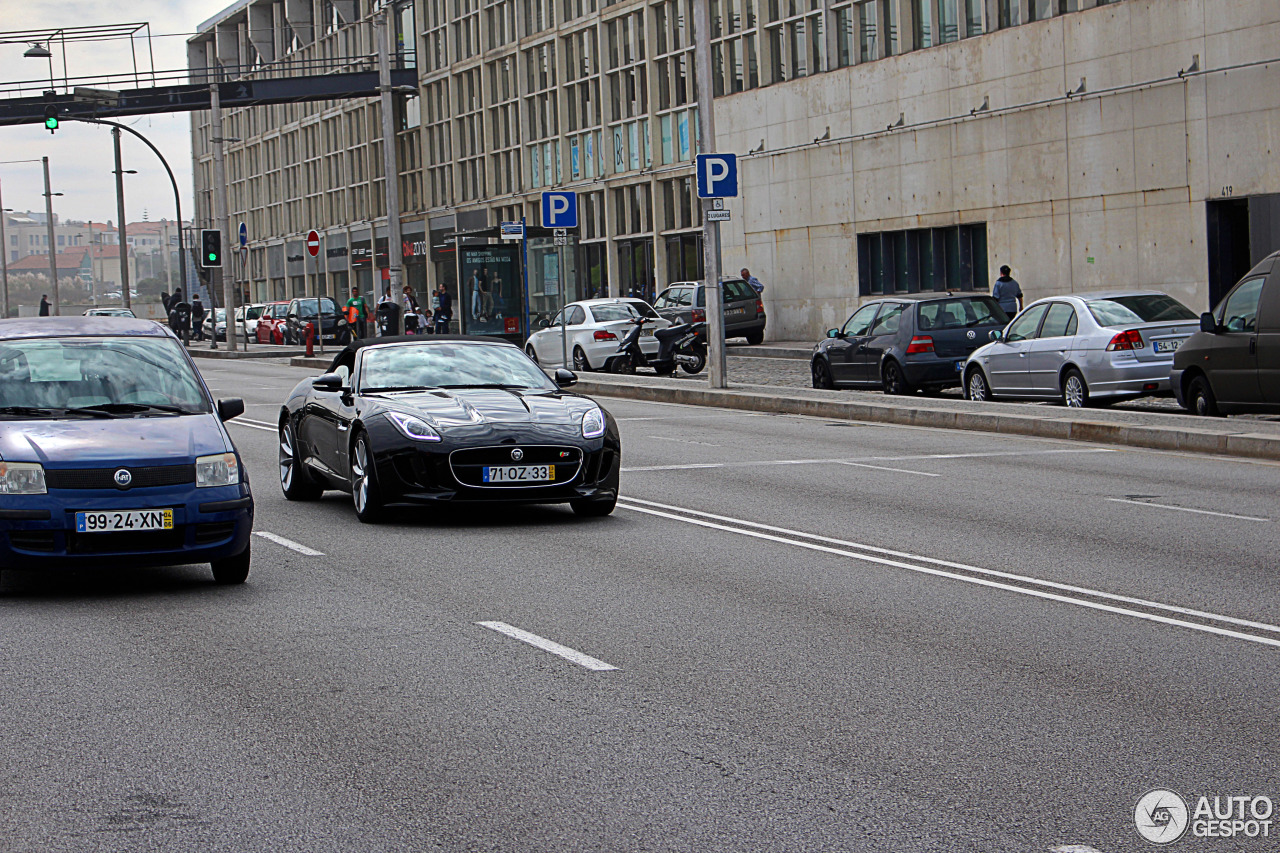 Jaguar F-TYPE S Convertible