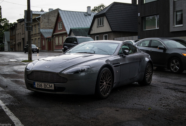 Aston Martin V8 Vantage