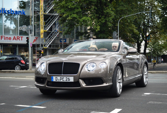 Bentley Continental GTC V8