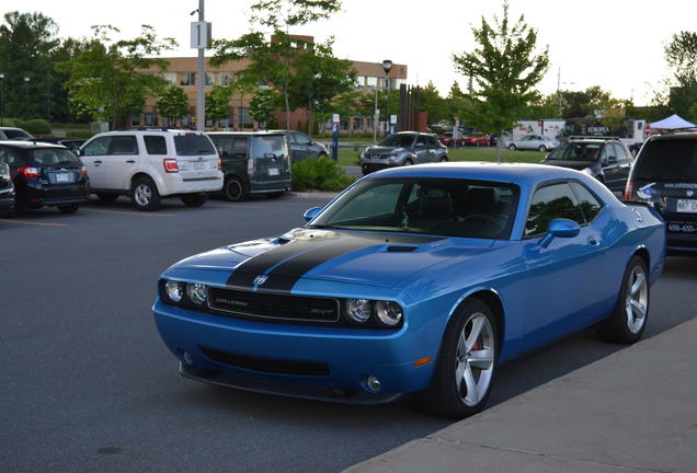 Dodge Challenger SRT-8