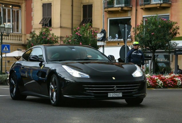 Ferrari GTC4Lusso