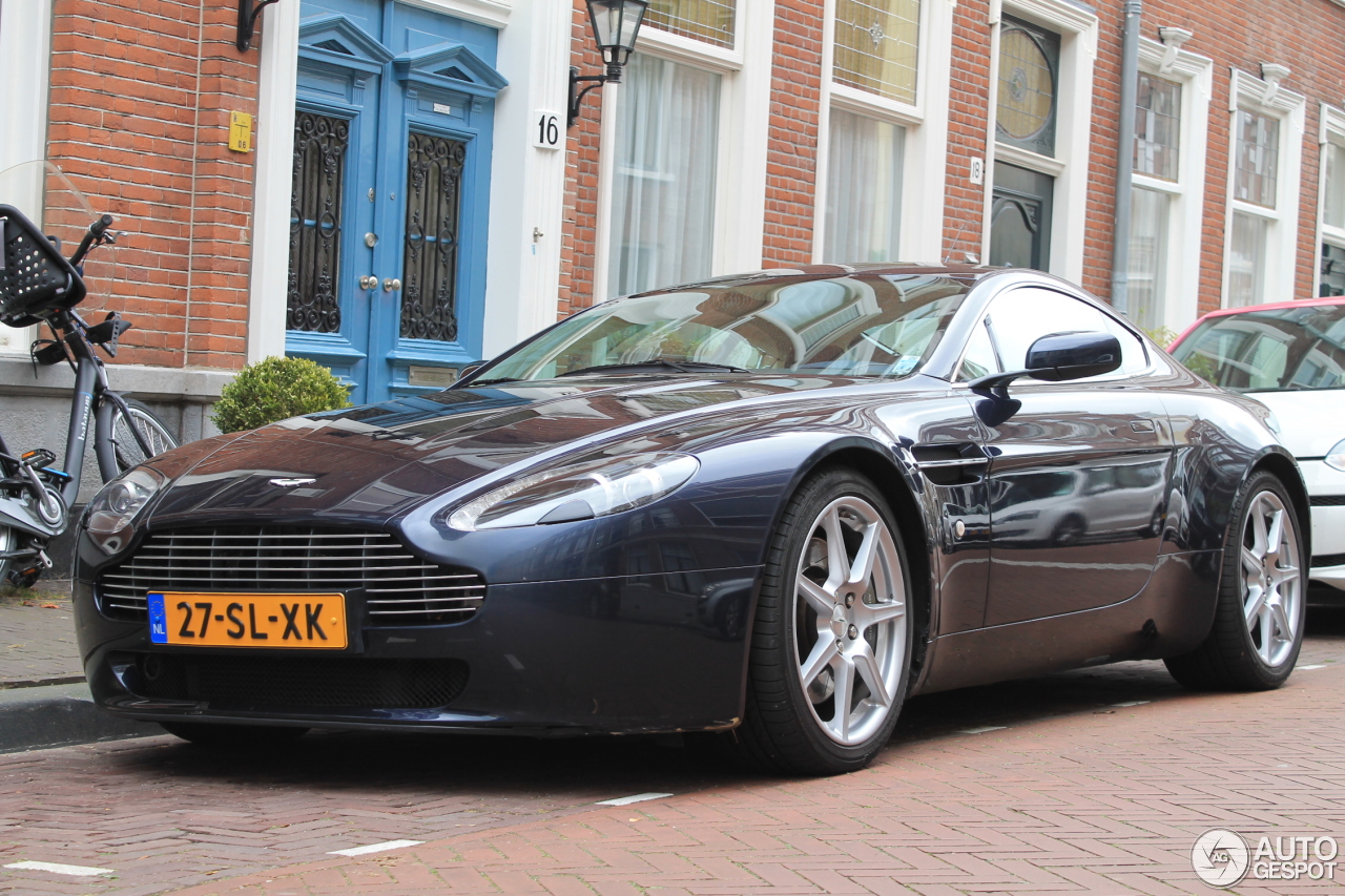 Aston Martin V8 Vantage