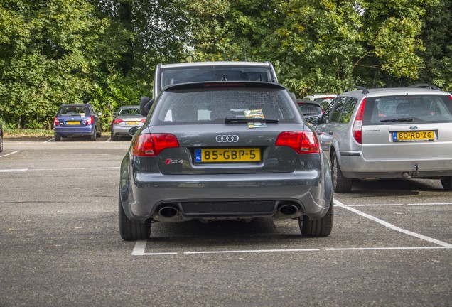 Audi RS4 Avant B7