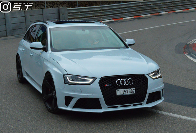 Audi RS4 Avant B8