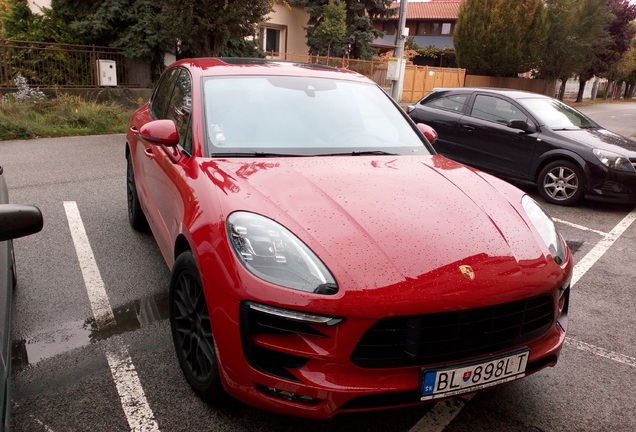 Porsche 95B Macan GTS