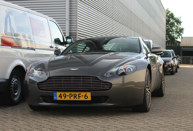 Aston Martin V8 Vantage