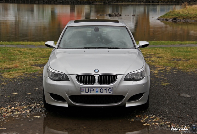 BMW M5 E60 2005