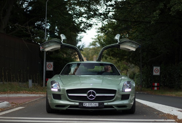 Mercedes-Benz SLS AMG