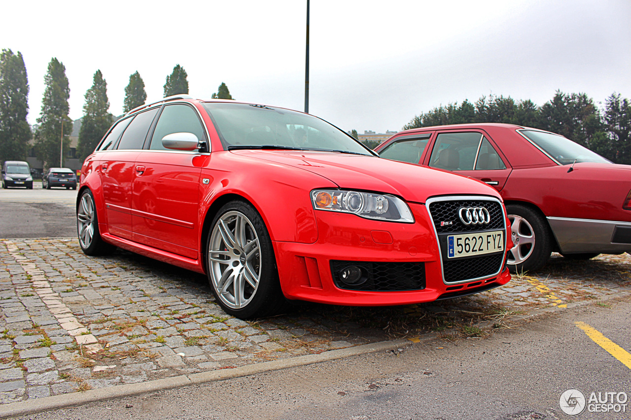 Audi RS4 Avant B7