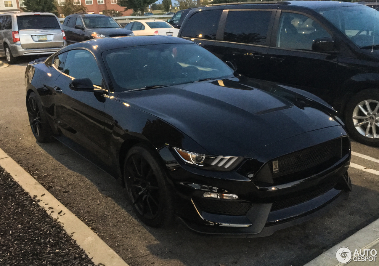 Ford Mustang Shelby GT350 2015