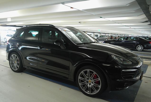 Porsche 958 Cayenne GTS