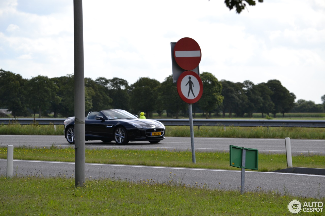 Jaguar F-TYPE S Convertible