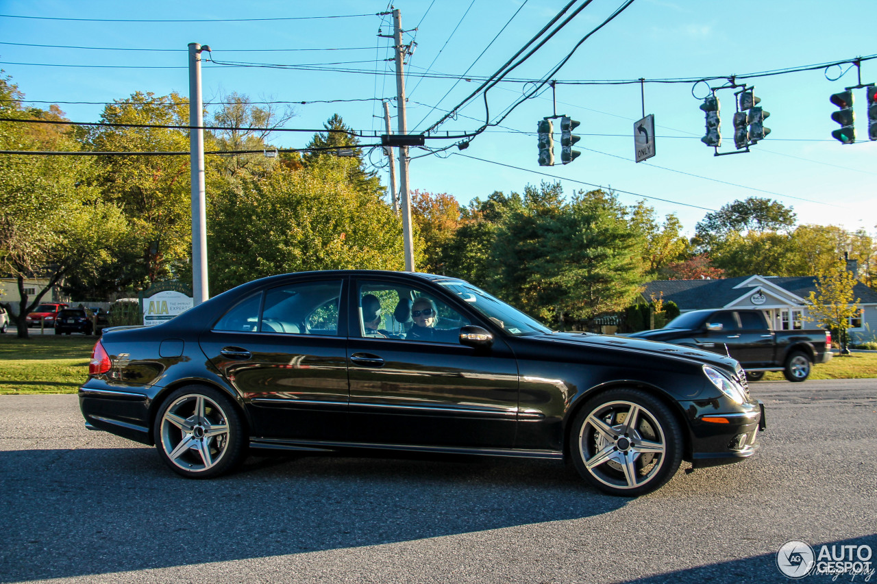 Mercedes-Benz E 55 AMG