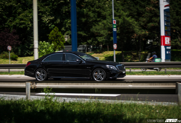 Mercedes-Benz S 63 AMG V222