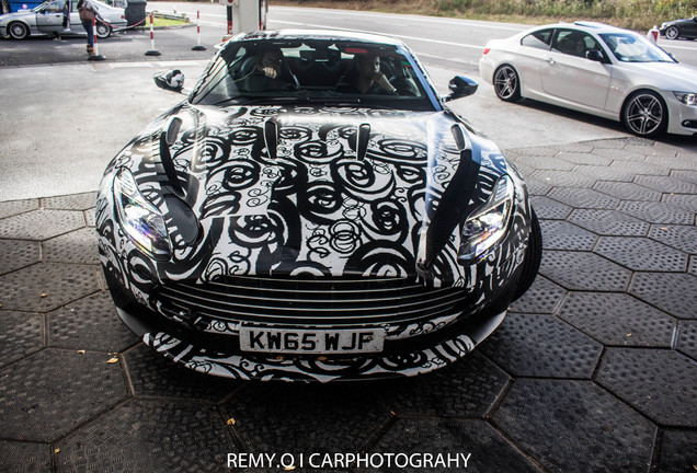 Aston Martin DB11