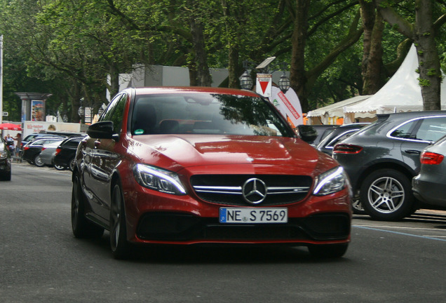 Mercedes-AMG C 63 S W205