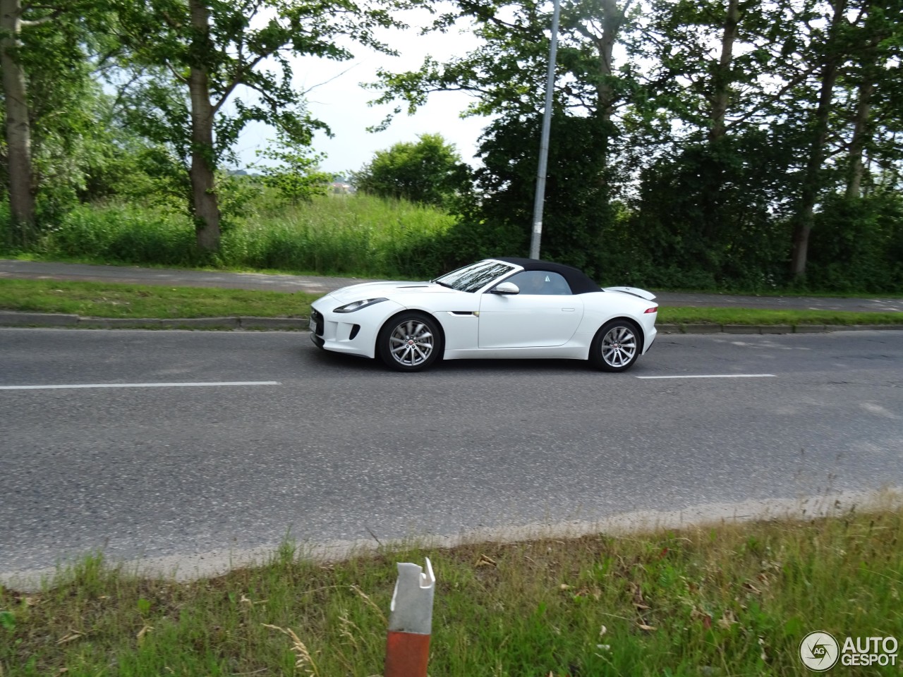 Jaguar F-TYPE S Convertible