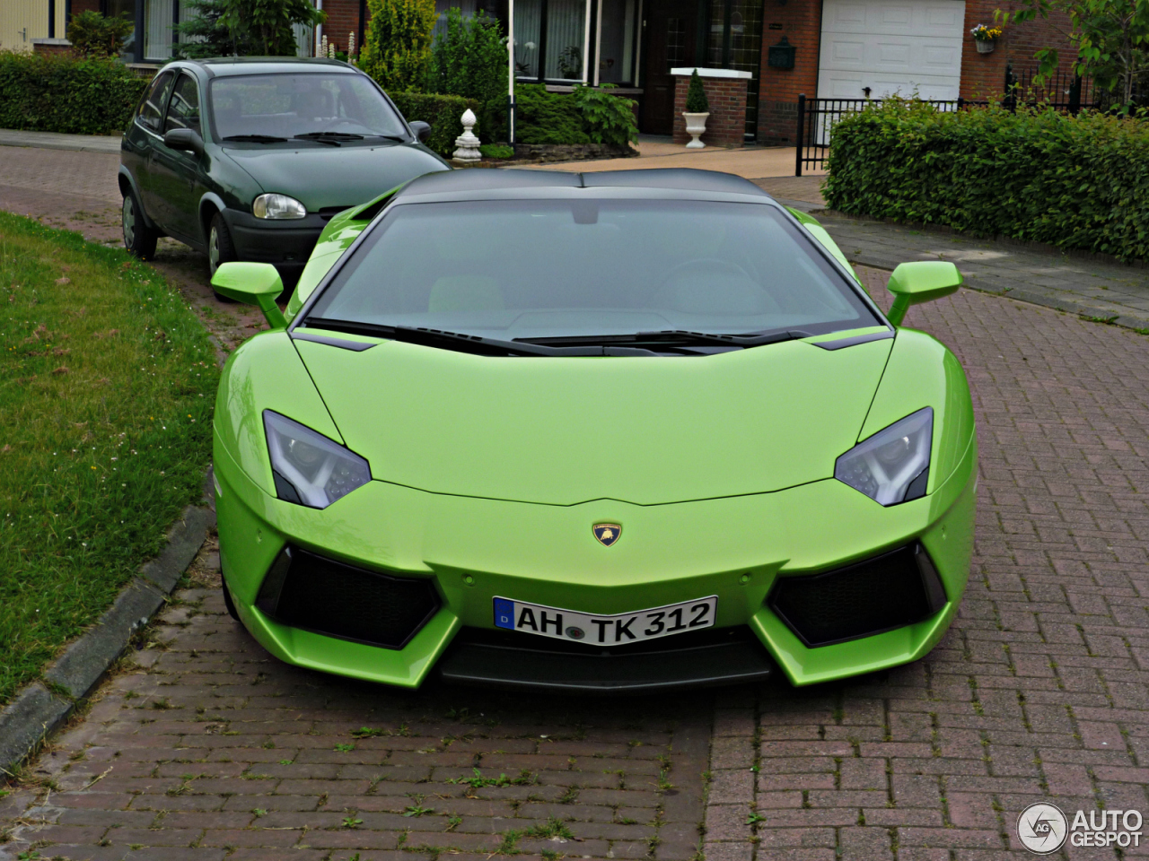 Lamborghini Aventador LP700-4 Roadster