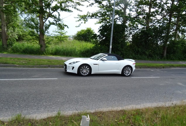 Jaguar F-TYPE S Convertible