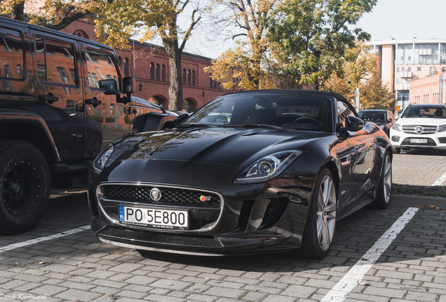 Jaguar F-TYPE S V8 Convertible