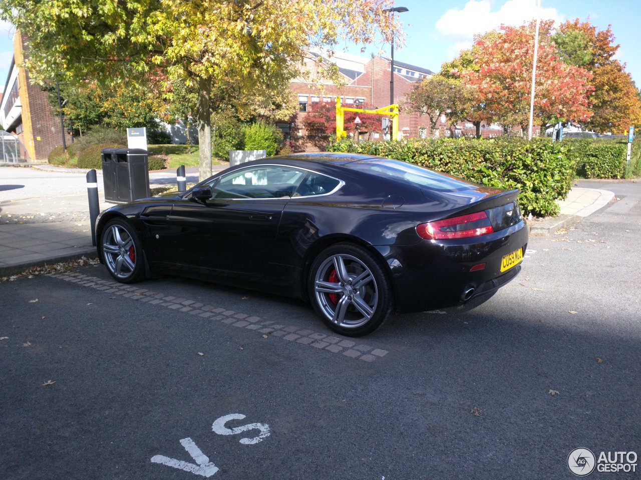 Aston Martin V8 Vantage