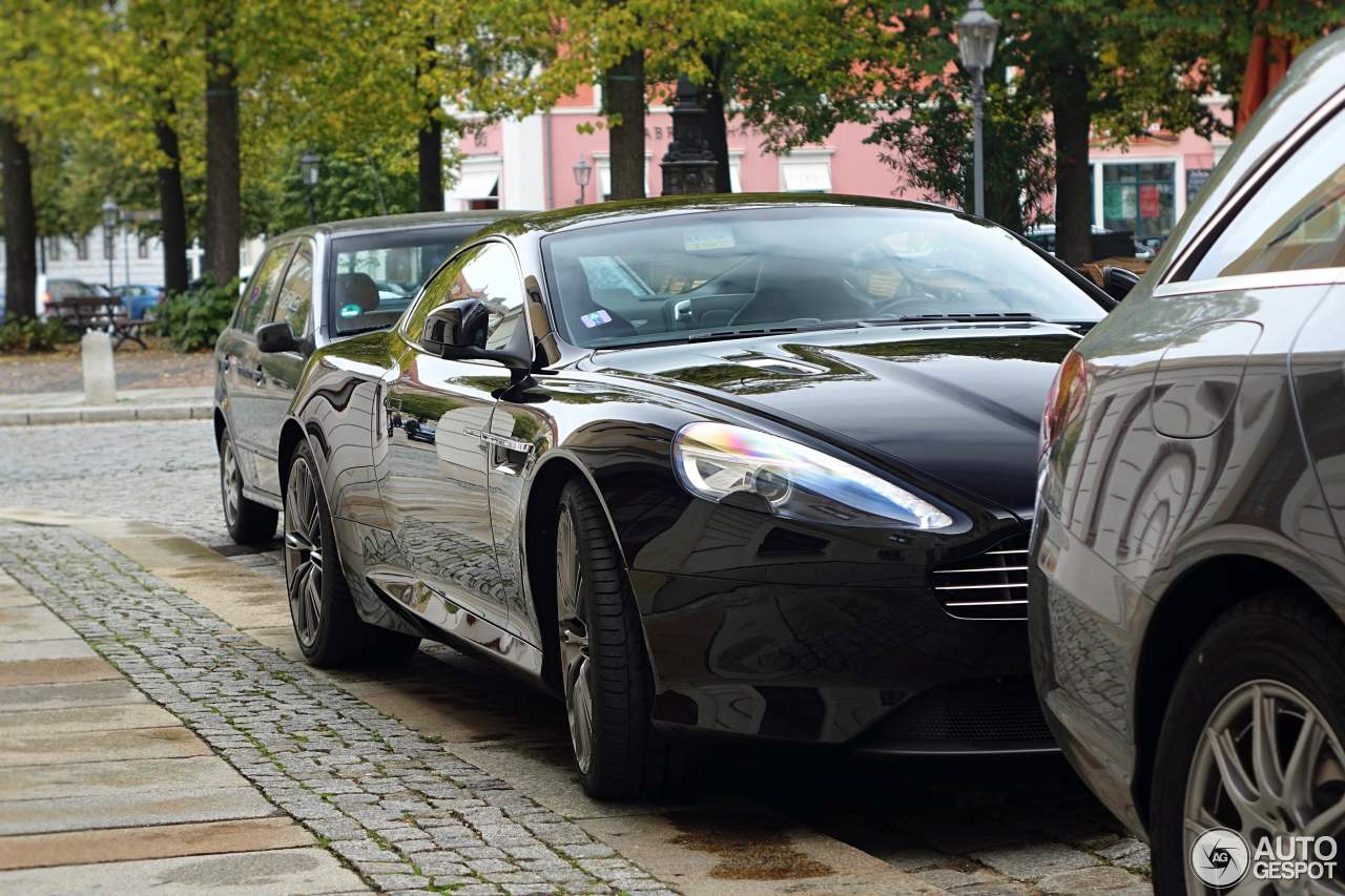 Aston Martin Virage 2011