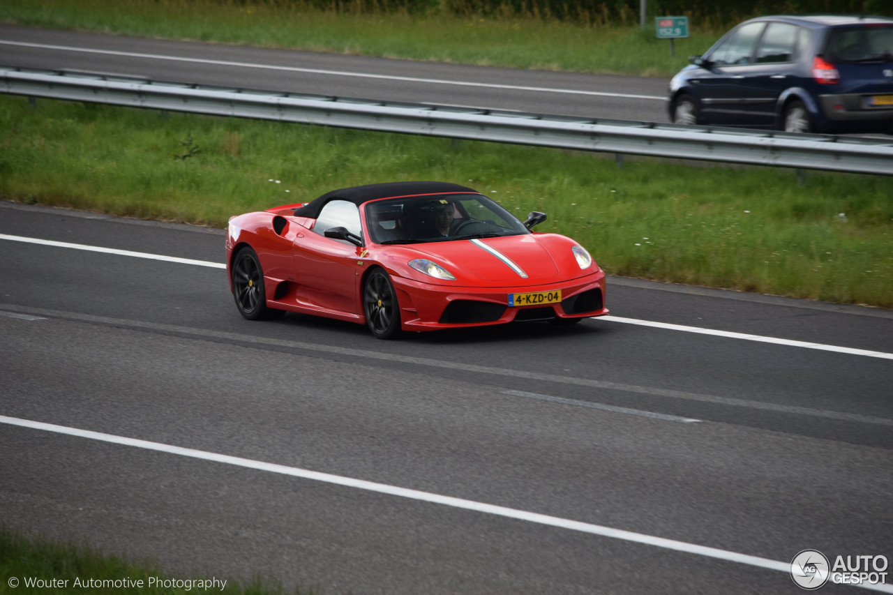 Ferrari Scuderia Spider 16M