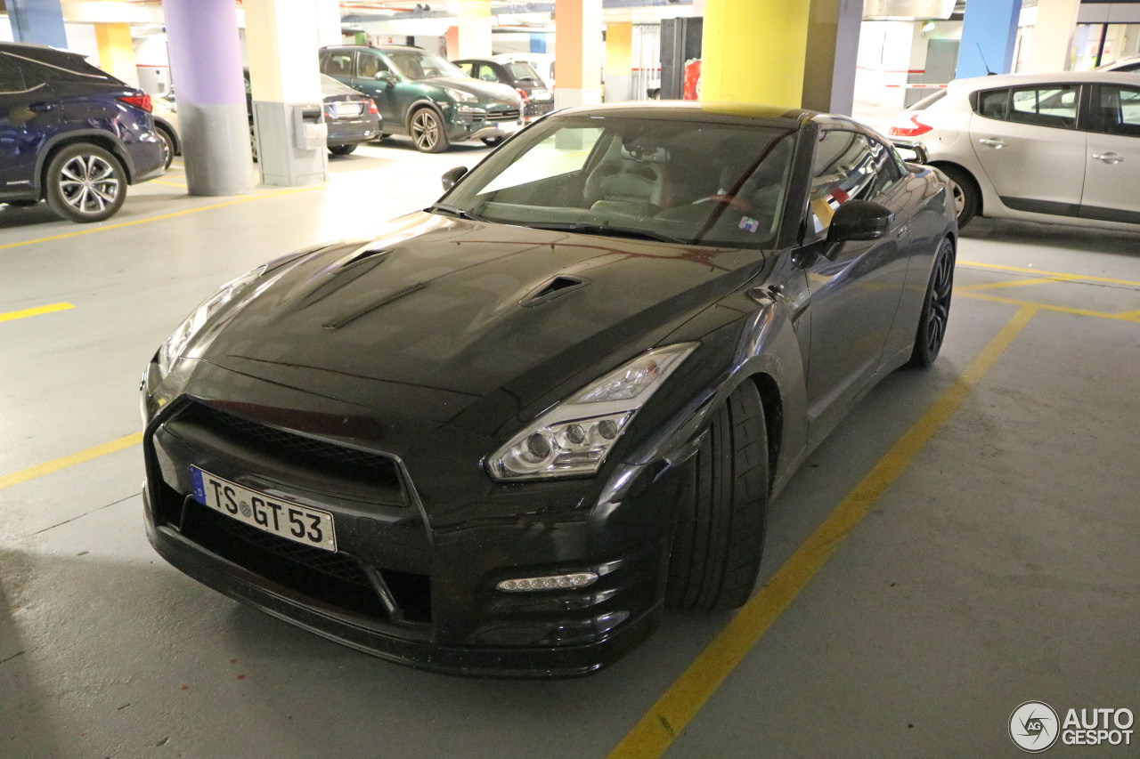 Nissan GT-R 2014