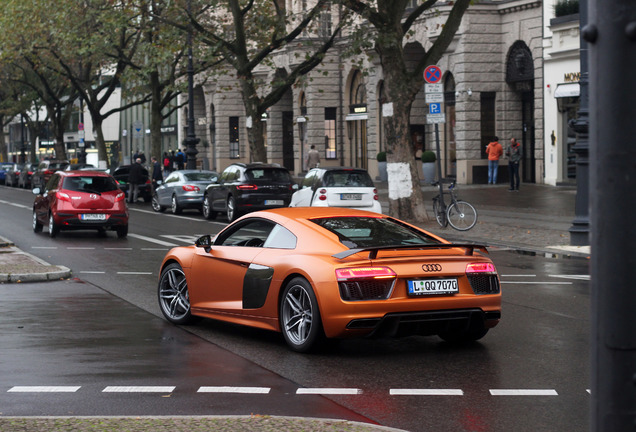 Audi R8 V10 Plus 2015