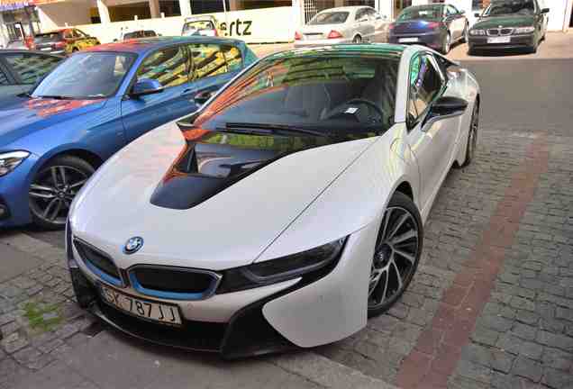 BMW i8