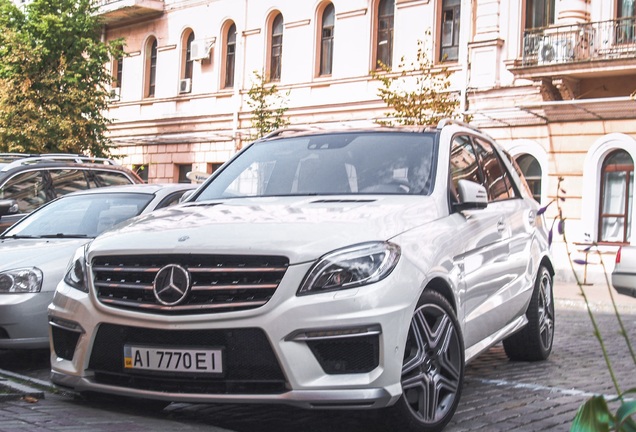 Mercedes-Benz ML 63 AMG W166